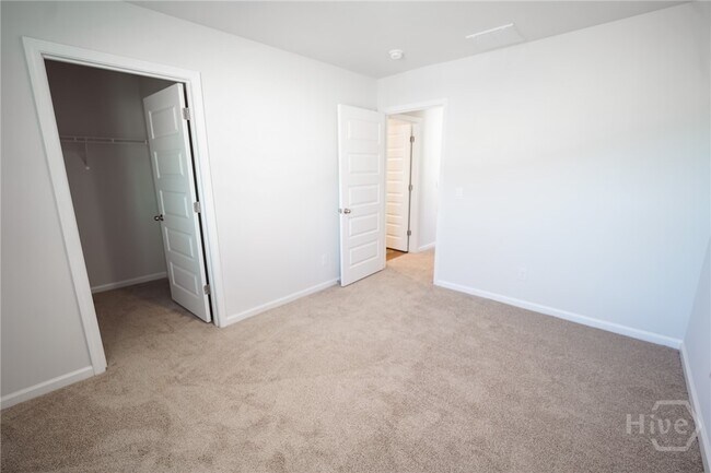 Building Photo - 112 Red Admiral Ln