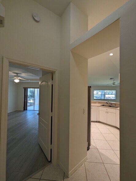 Building Photo - 2229 Heritage Greens Dr