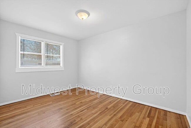 Building Photo - 1540 Aspen Dr