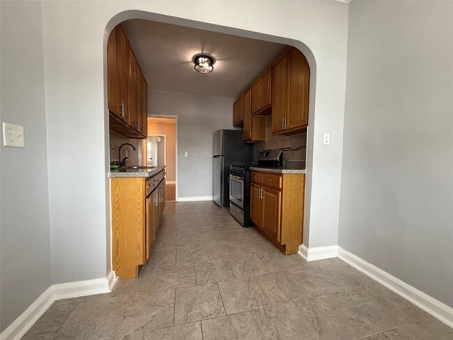 Building Photo - 3938 Amundson Ave
