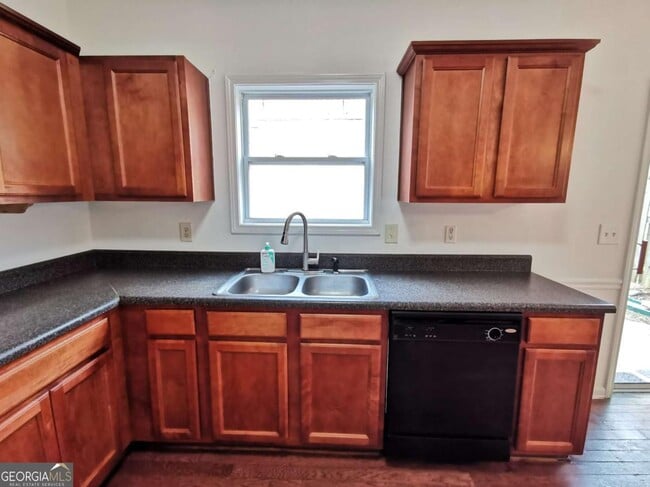 Building Photo - 2073 Executive Dr
