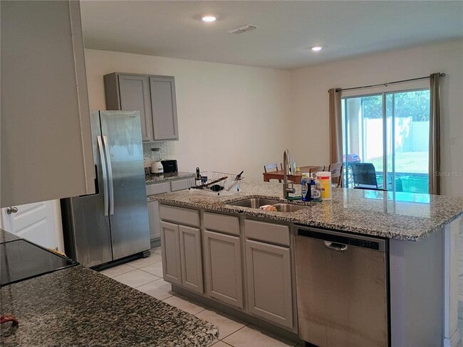 Building Photo - 1925 Chautauqua Ln