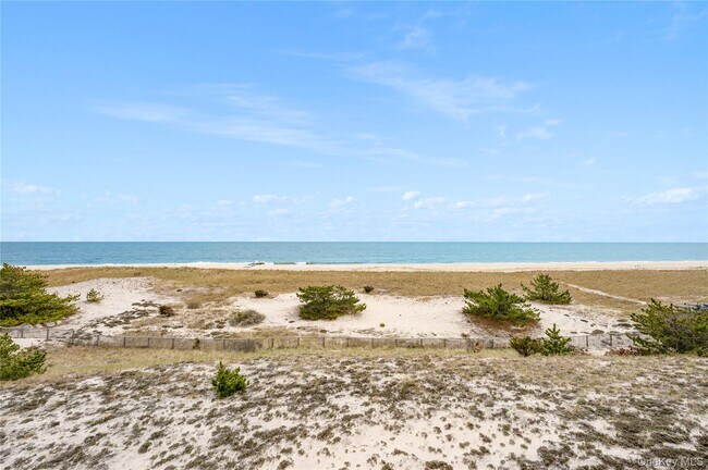 Building Photo - 265 Dune Rd