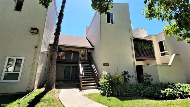 Primary Photo - 2 br, 1 bath Condo - 1740 Laguna Street D