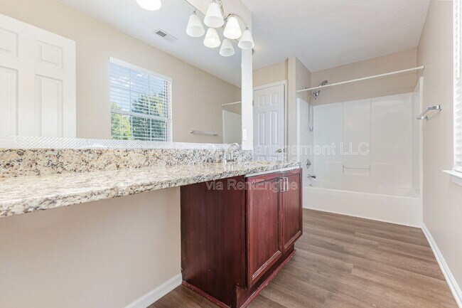 Building Photo - 9626 Kenneth Glenn Dr