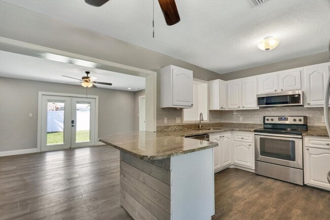 Building Photo - 105 Wingate Dr