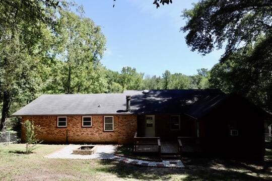 Building Photo - 3 Spring Lake Dr