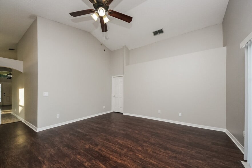 Building Photo - 2143 Mallard Creek Cir