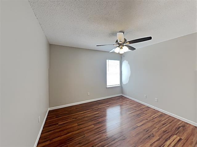 Building Photo - 613 Oak Hollow Trail