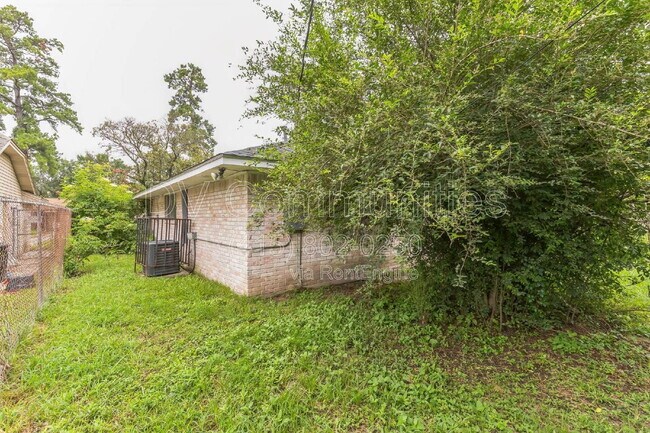 Building Photo - 6319 Hopper Rd