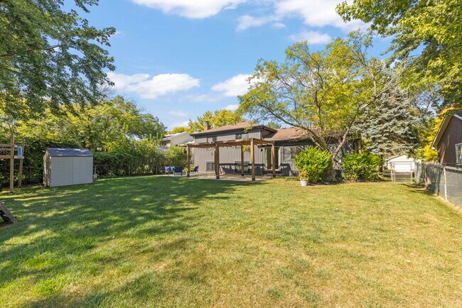 Building Photo - 1416 Sunnybrook Dr