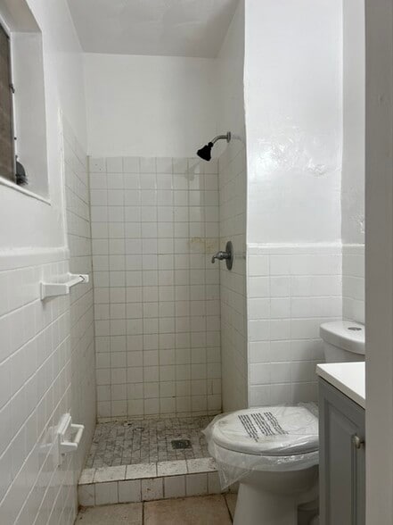 Building Photo - 2201 N 57th Ave