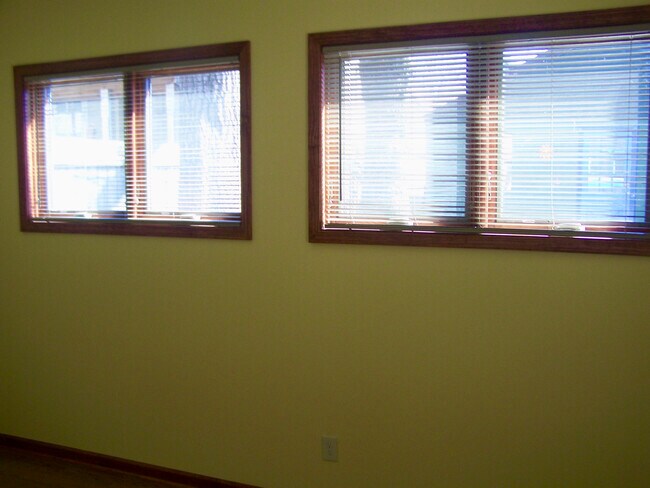 Sunroom - 804 Summit St