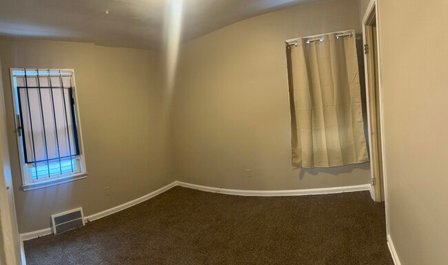 Building Photo - 8498 Trinity St