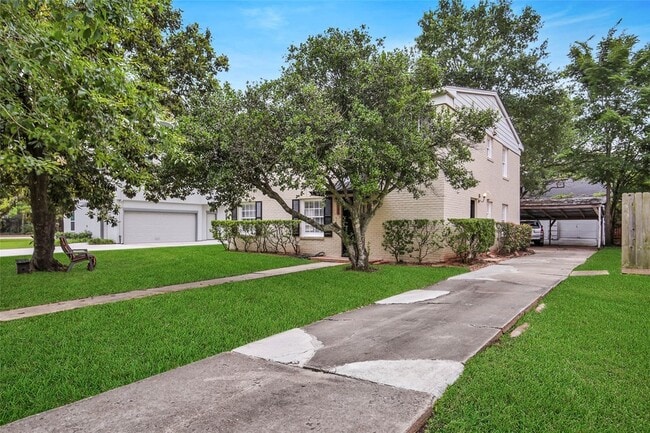 Building Photo - 4505 Larch Ln
