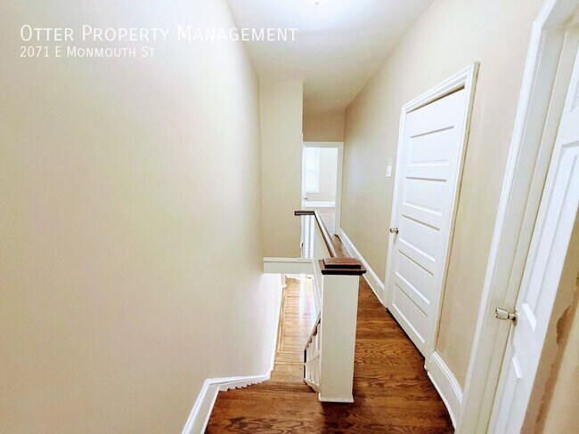 Building Photo - 2071 E Monmouth St