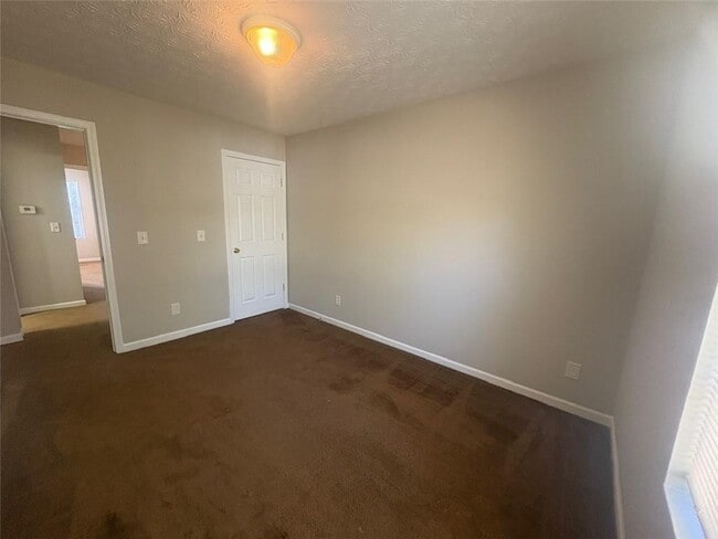 Building Photo - 5863 Strathmoor Manor Cir