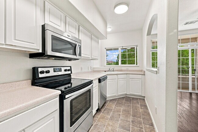 Building Photo - $2,030.95, 2 Beds - 2.5 Bath, Condo in Denver with Central A/C!