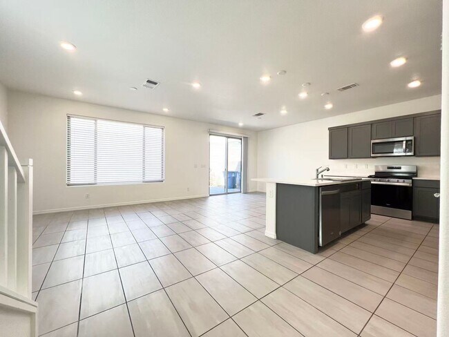 Building Photo - 8047 Terra Barossa St