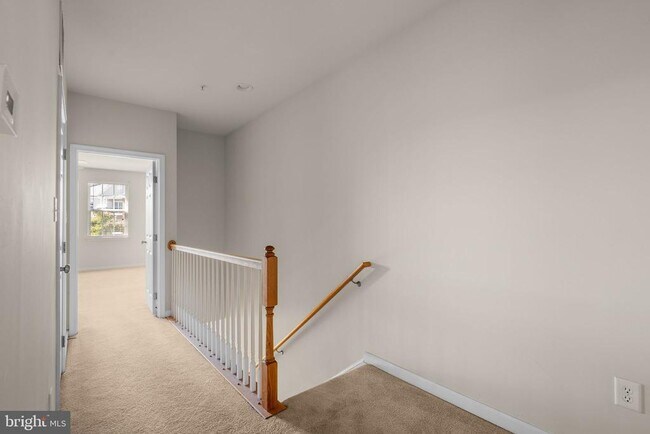 Building Photo - 1616 Hardwick Ct