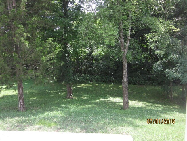 Building Photo - Gorgeous home in the Windhaven Shores Subd...