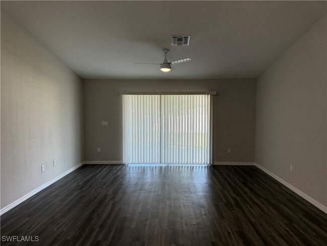 Building Photo - 605 NW 25th St