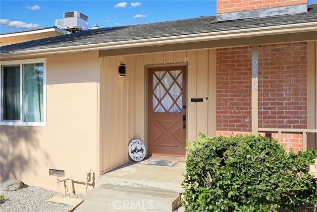 Building Photo - 9502 Olema St