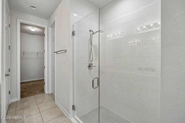 Building Photo - 3061 Alpin Dr