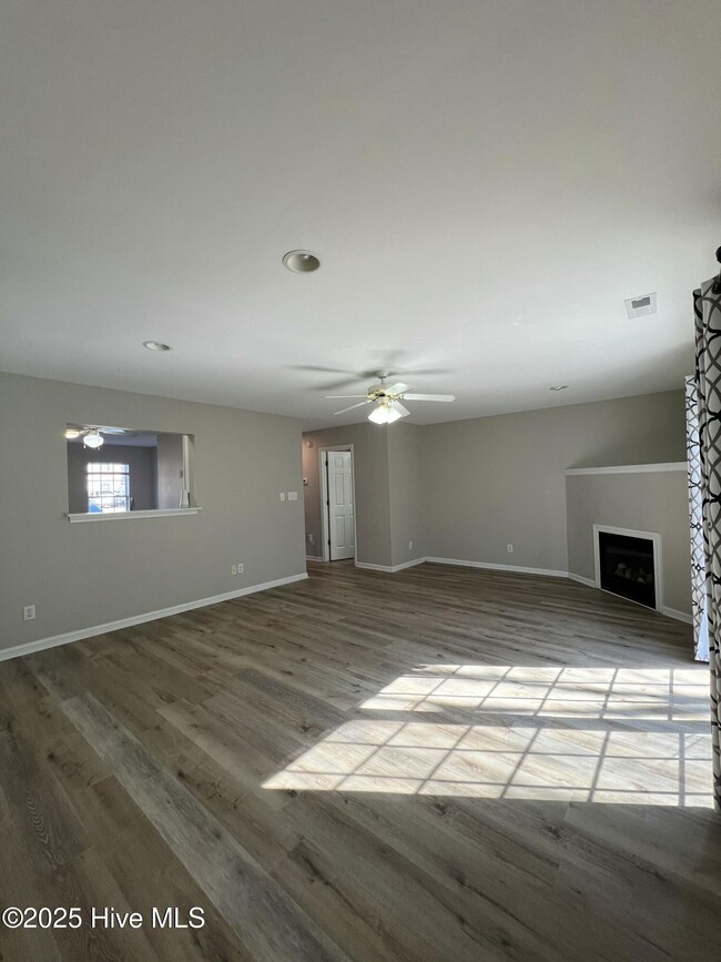 Building Photo - 4240 Williamsbrook Ln