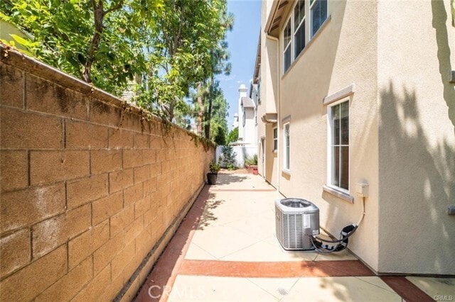 Building Photo - 8 San Clemente