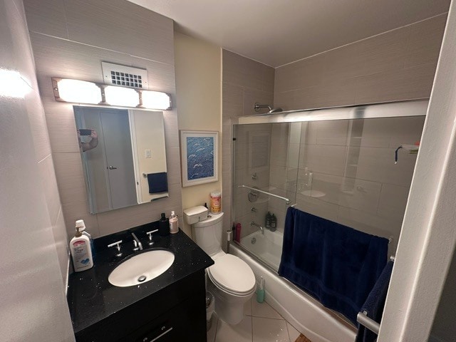 Full bathroom - 400 O St SW