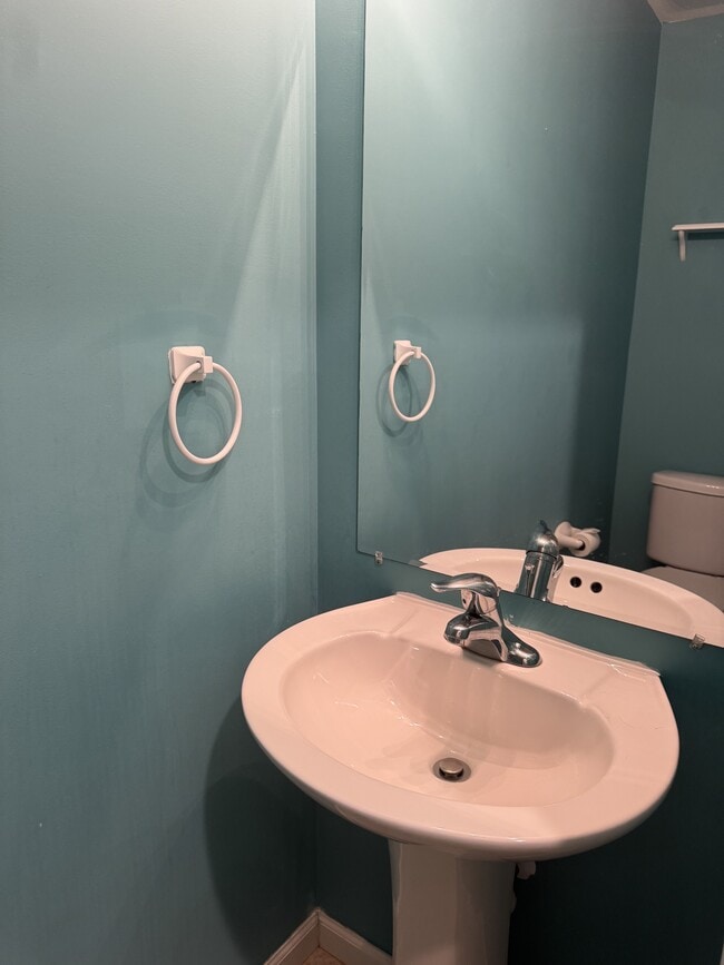 Building Photo - 4155 Captains Corridor