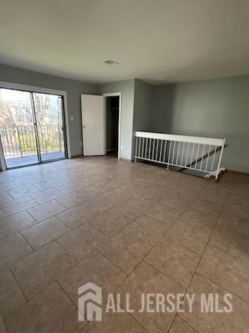 Building Photo - 212 N Oaks Blvd