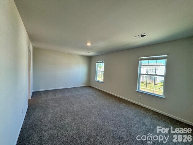 Building Photo - 122 Old Home Rd