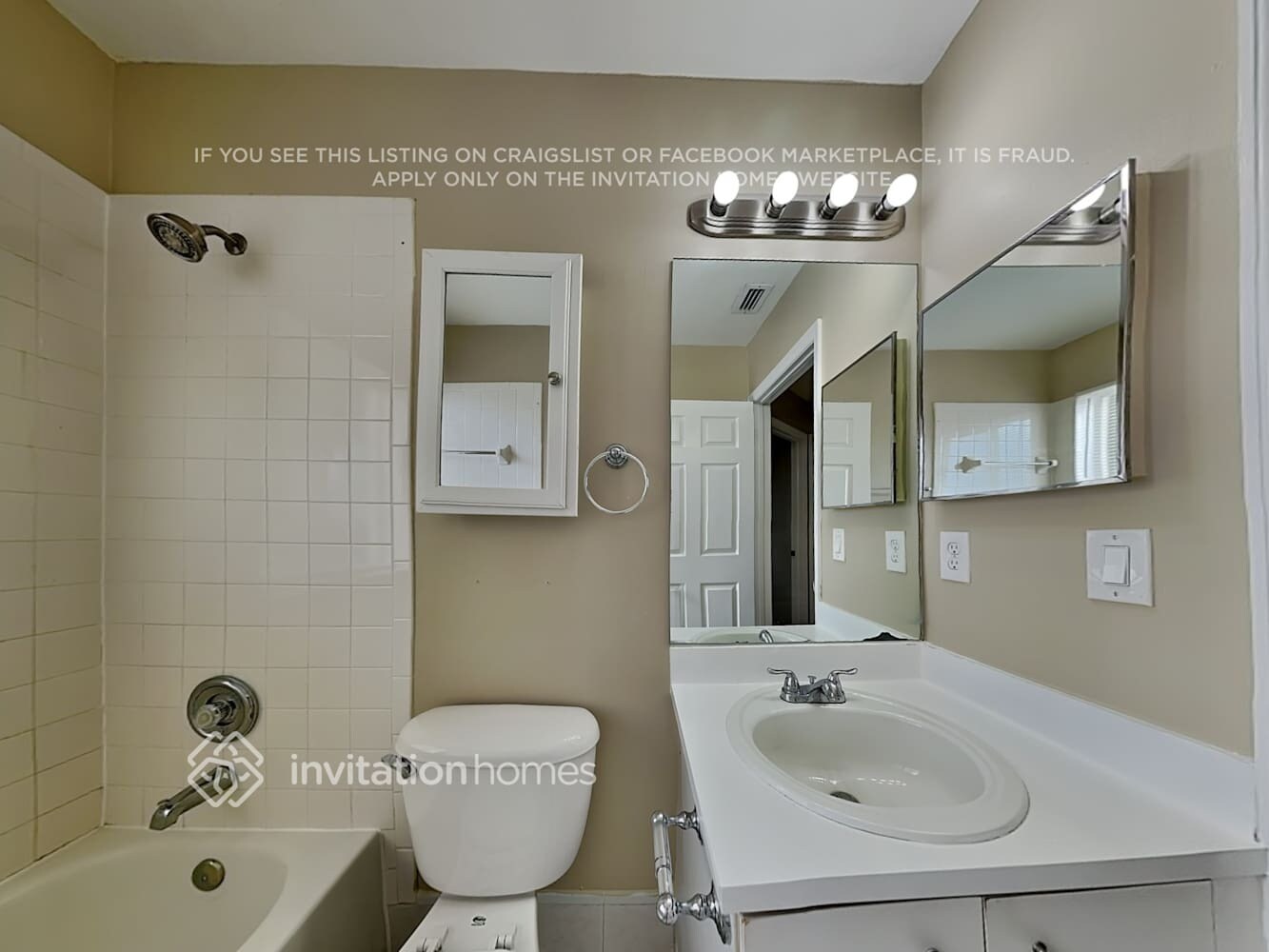 Building Photo - 16940 SW 142nd Pl