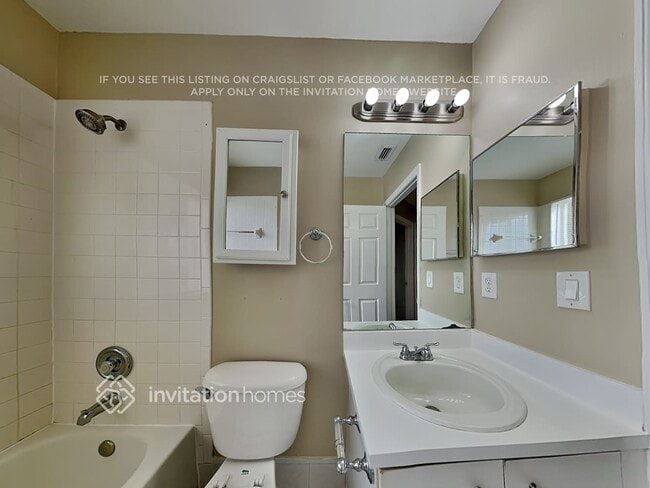 Building Photo - 16940 SW 142nd Pl