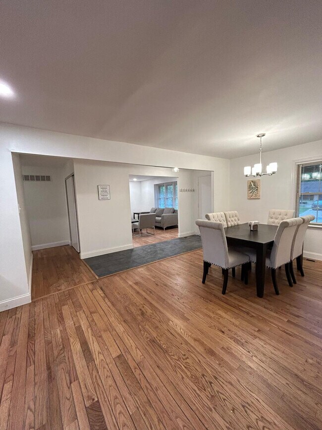 Building Photo - 11915 Brampton Hunt Rd