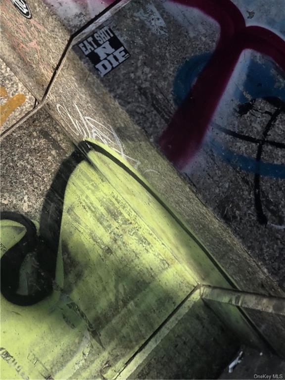 Building Photo - 137-31-137132 132nd Ave