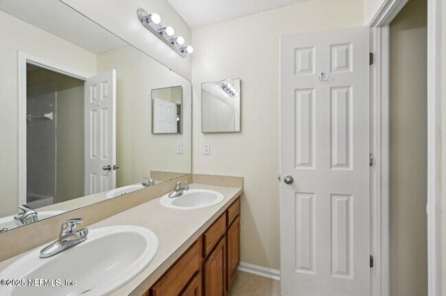 Building Photo - 2763 Spoonbill Trail