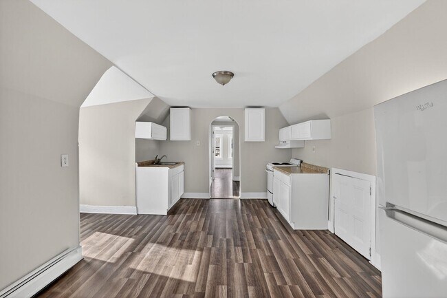 Building Photo - 107 Brown Pl