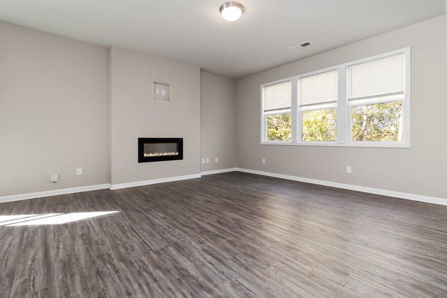 Building Photo - 78 Denver Ave