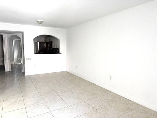 Building Photo - 1260 SE 28th Ct