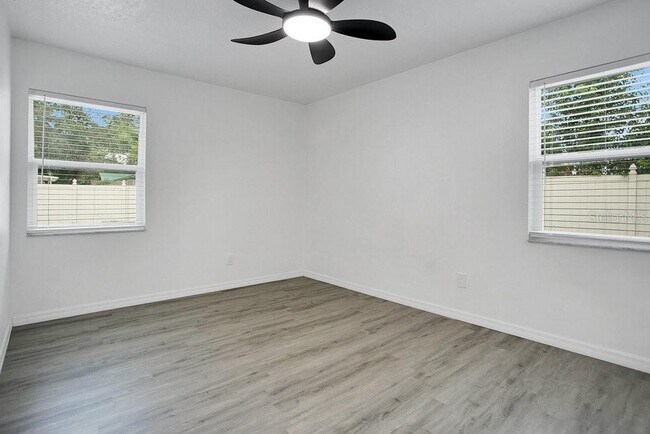 Building Photo - 50 Avalon Ct