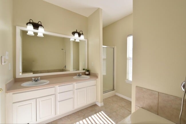 Building Photo - 21335 Sweet Grass Ln