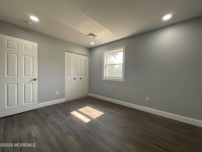 Building Photo - 208 Wichita Trail