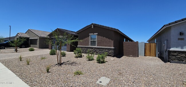 Building Photo - 5050 W Hunter Trl