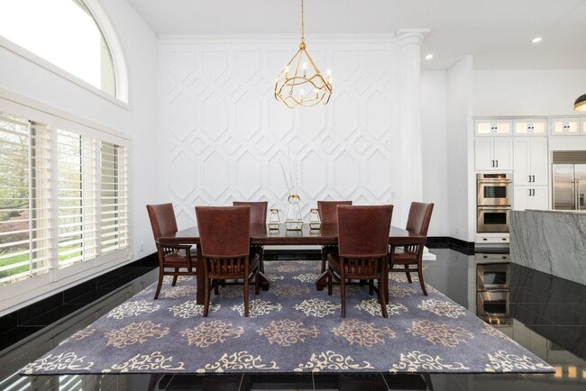 Building Photo - Located in the gated Valhalla community in Brentwood