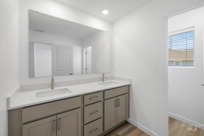 Building Photo - 4234 W Cirrus Ln