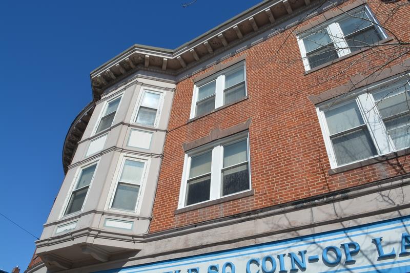 Building Photo - 1139 Broadway