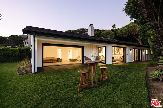 Building Photo - 18013 Sea Reef Dr